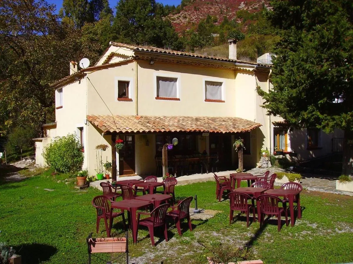 Auberge Du Riou Puget-Rostang Hotel