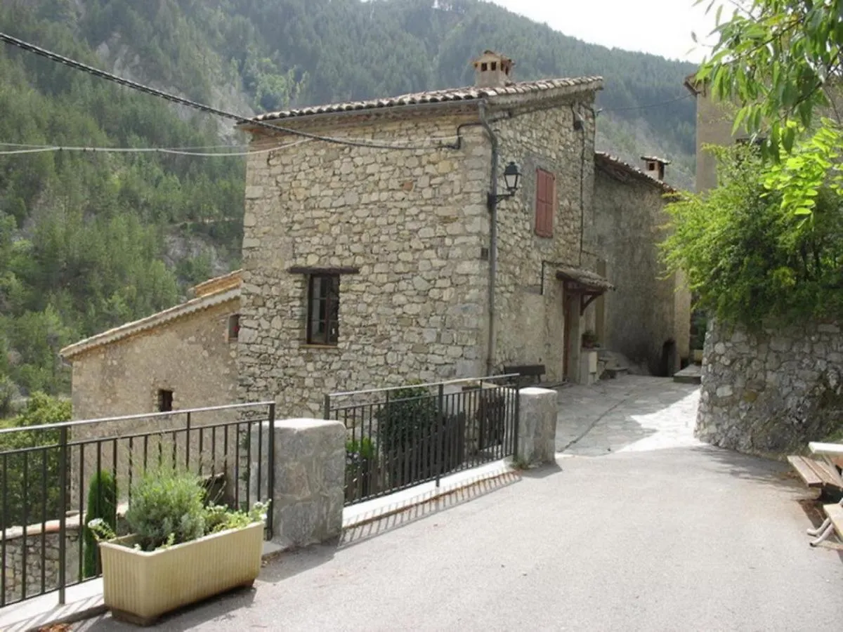 Auberge Du Riou Puget-Rostang Hotel